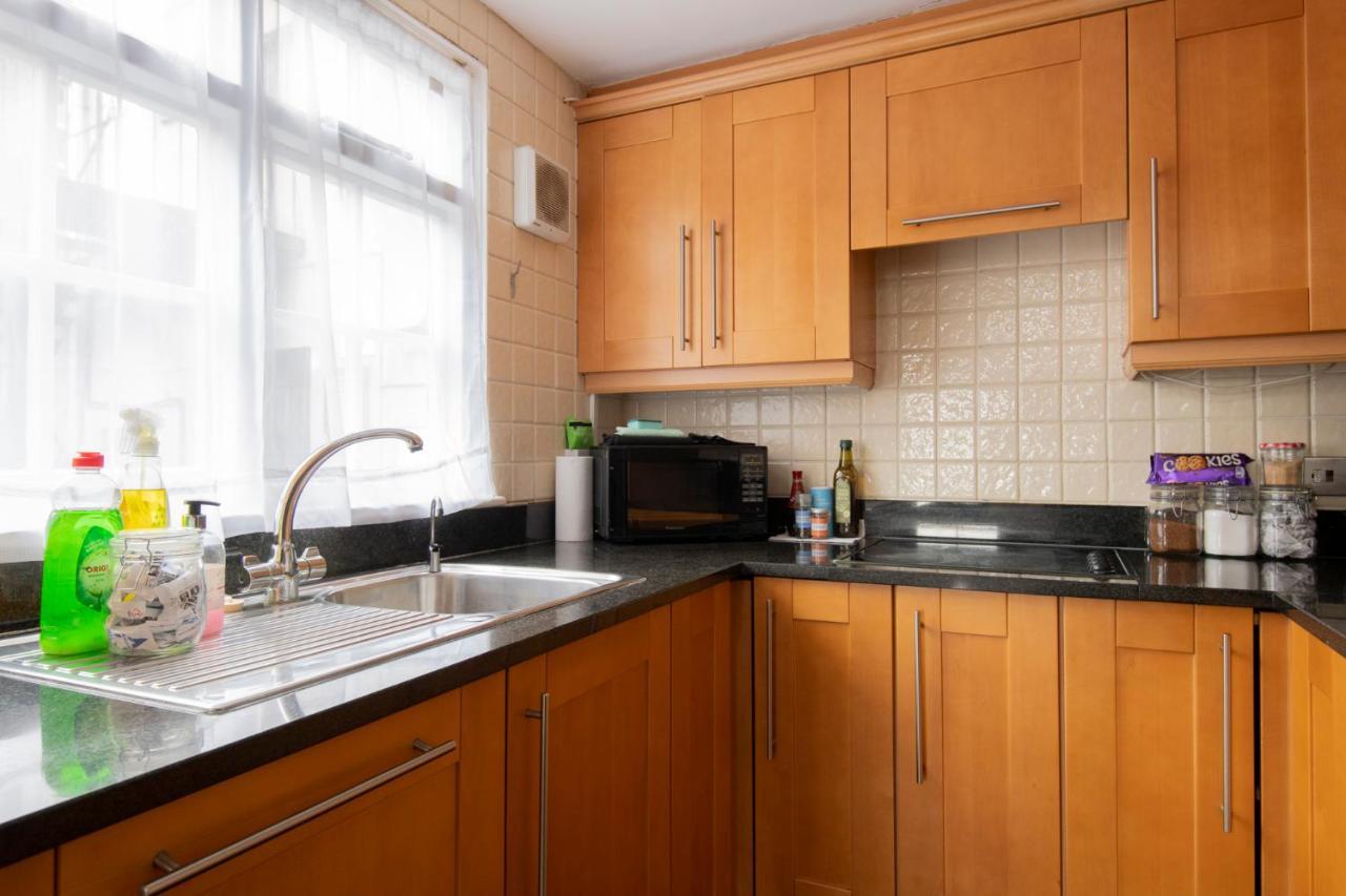Fantastic 3 Bed Brighton House- Sleeps 6- Superfast Wifi And Garage Apartment Exterior photo